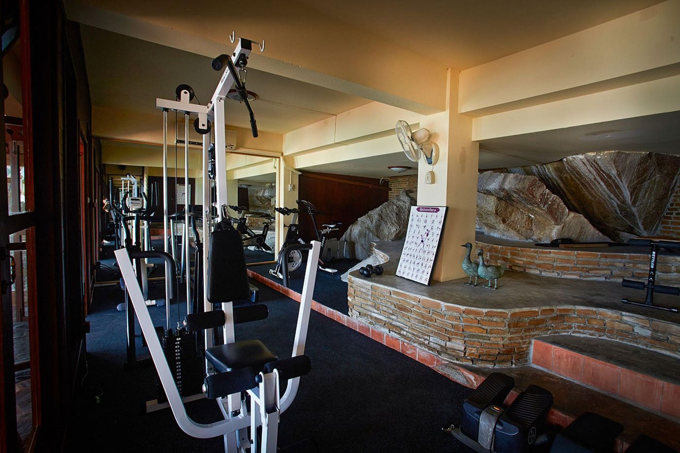 Samui-Bayview-Resort---Spa--SHA---Sports-and-Entertainment-45