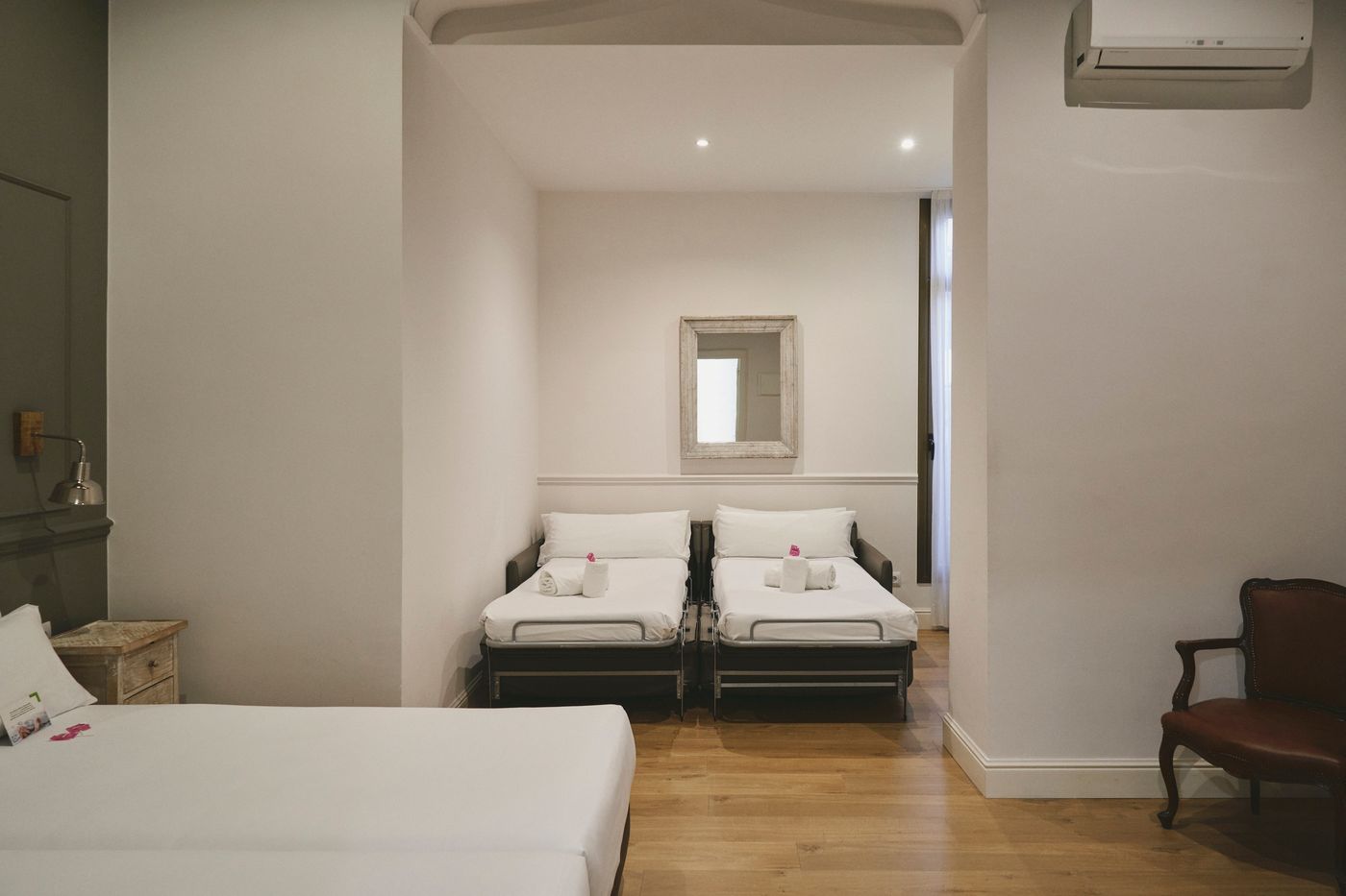 Meson Castilla Atiram Hotel-Spain-BARCELONA-Room-1