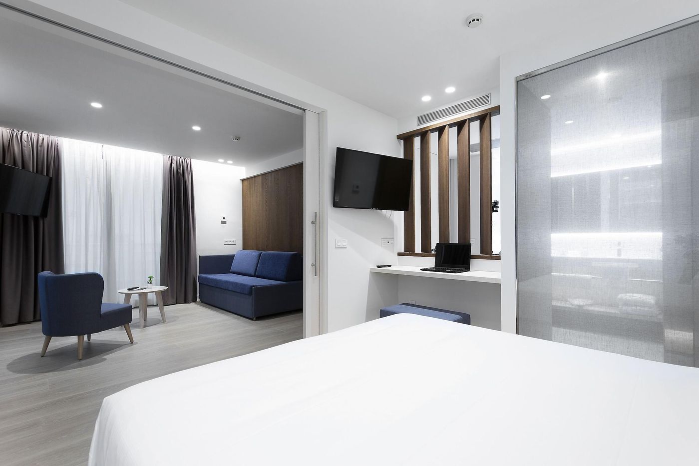 Indalo-Park-Room-32
