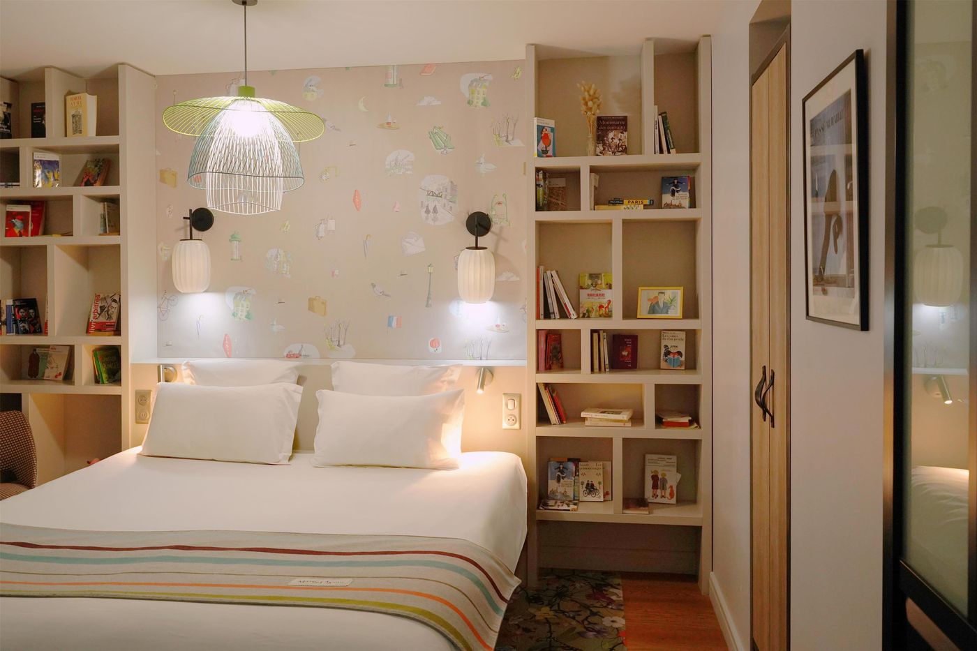 Hotel-Litteraire-Marcel-Ayme--BW-Premier-Collectio-Room-34