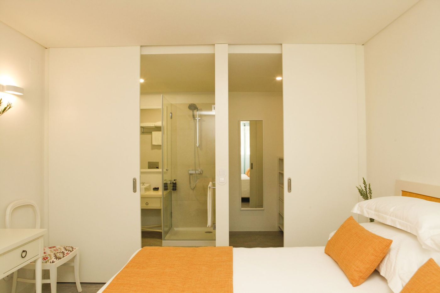 Casa-Palmela---Small-Luxury-Hotels---Villas-Room-60