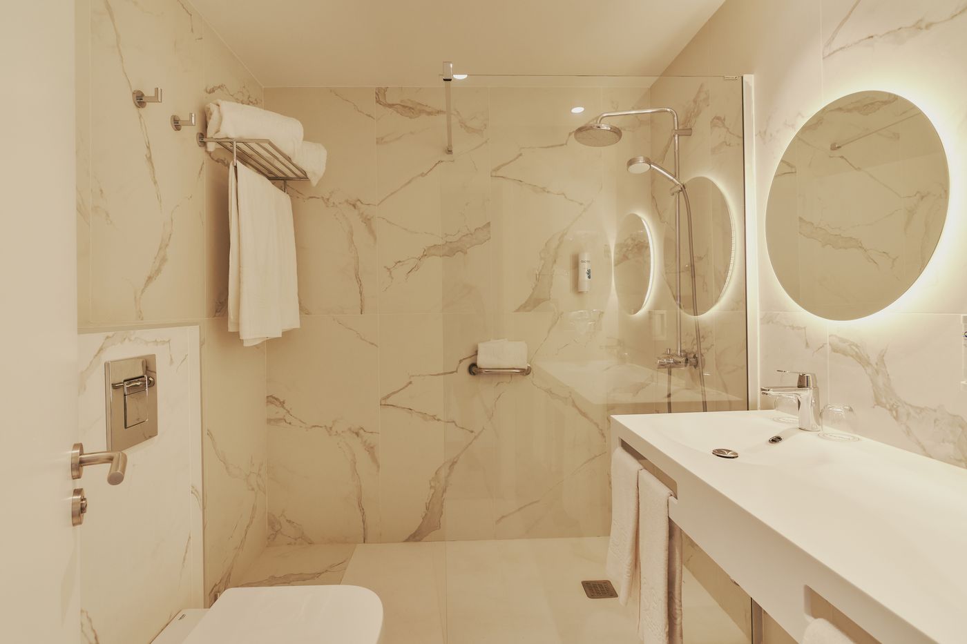 Gloria-Palace-San-Agustin-Room-19