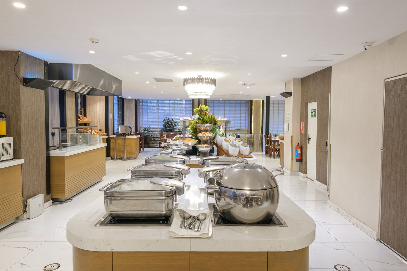 Golden-Age-Restaurant-47