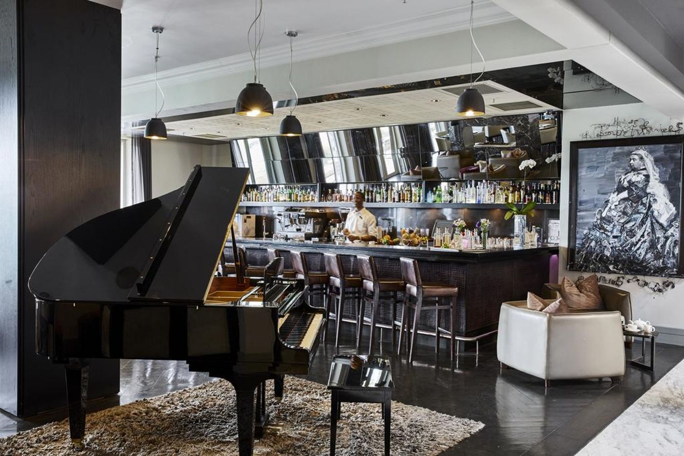 Queen-Victoria-Hotel-by-Newmark-Bar-13