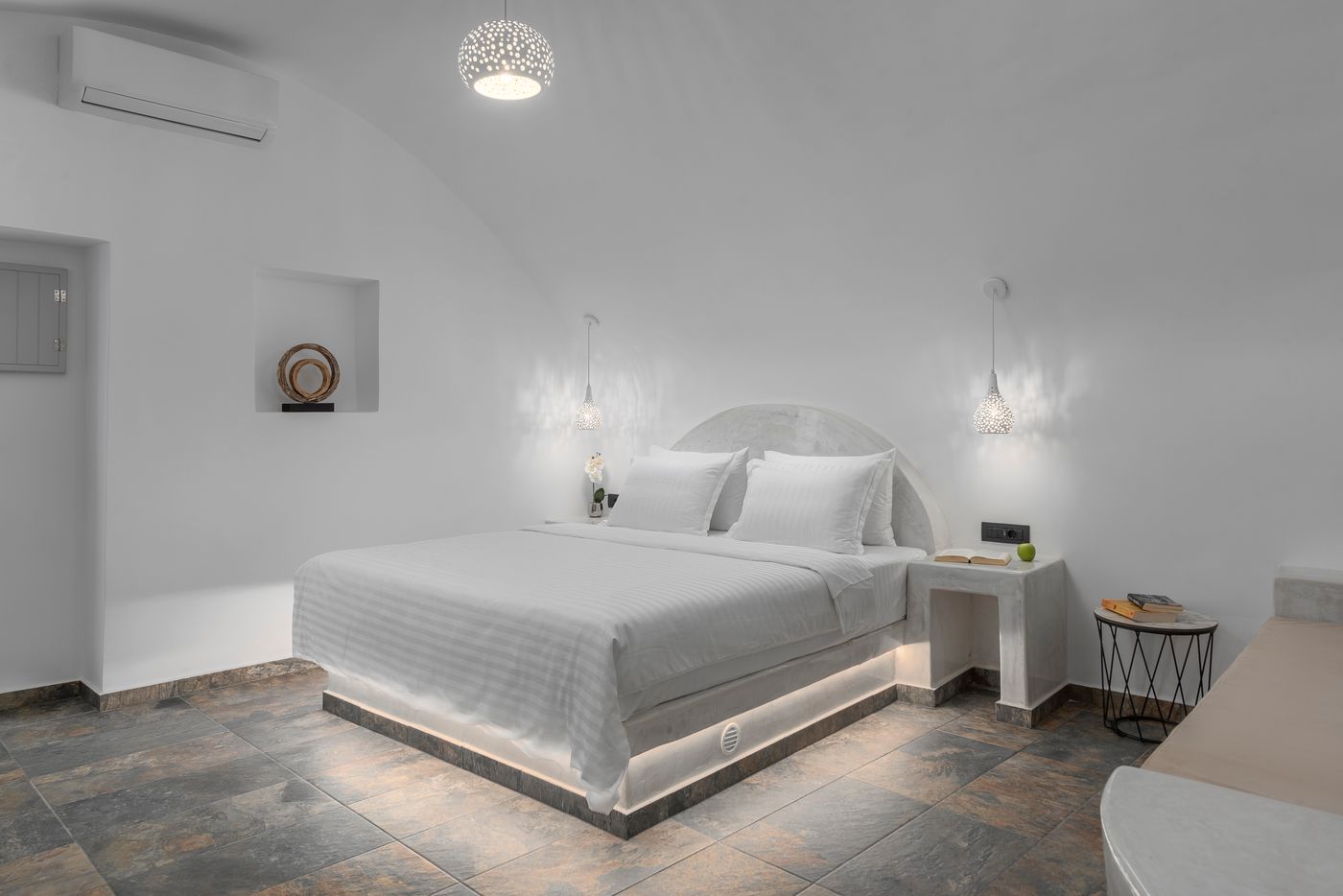 Sole-D-Oro-Luxury-Suites-Room-55