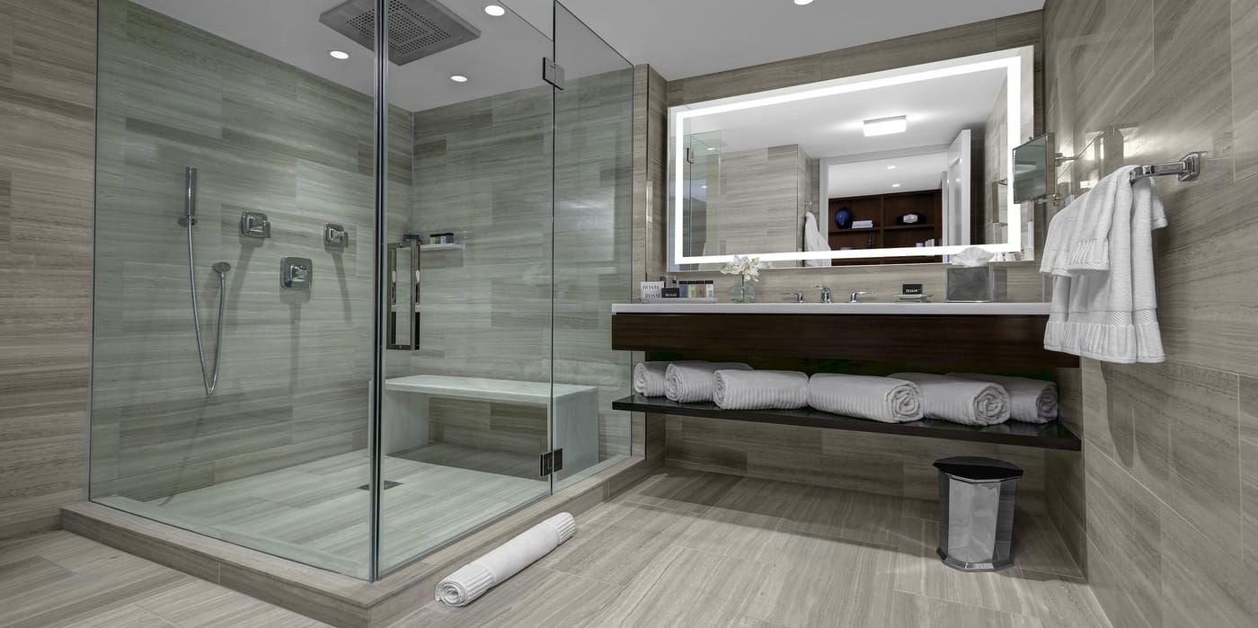 The-Manhattan-at-Times-Square-Hotel-Room-54