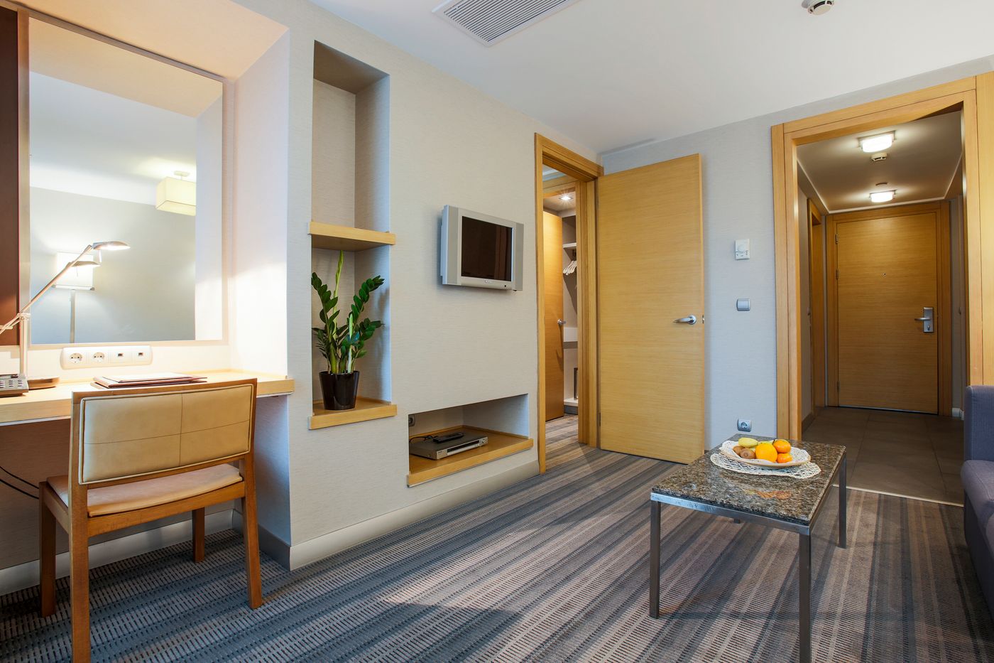 Housez-Suites-and-Apartments-Room-19