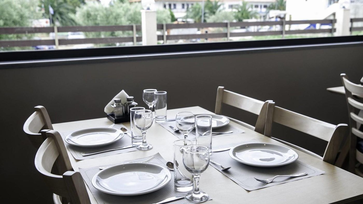 Simeon-Hotel-Restaurant-25