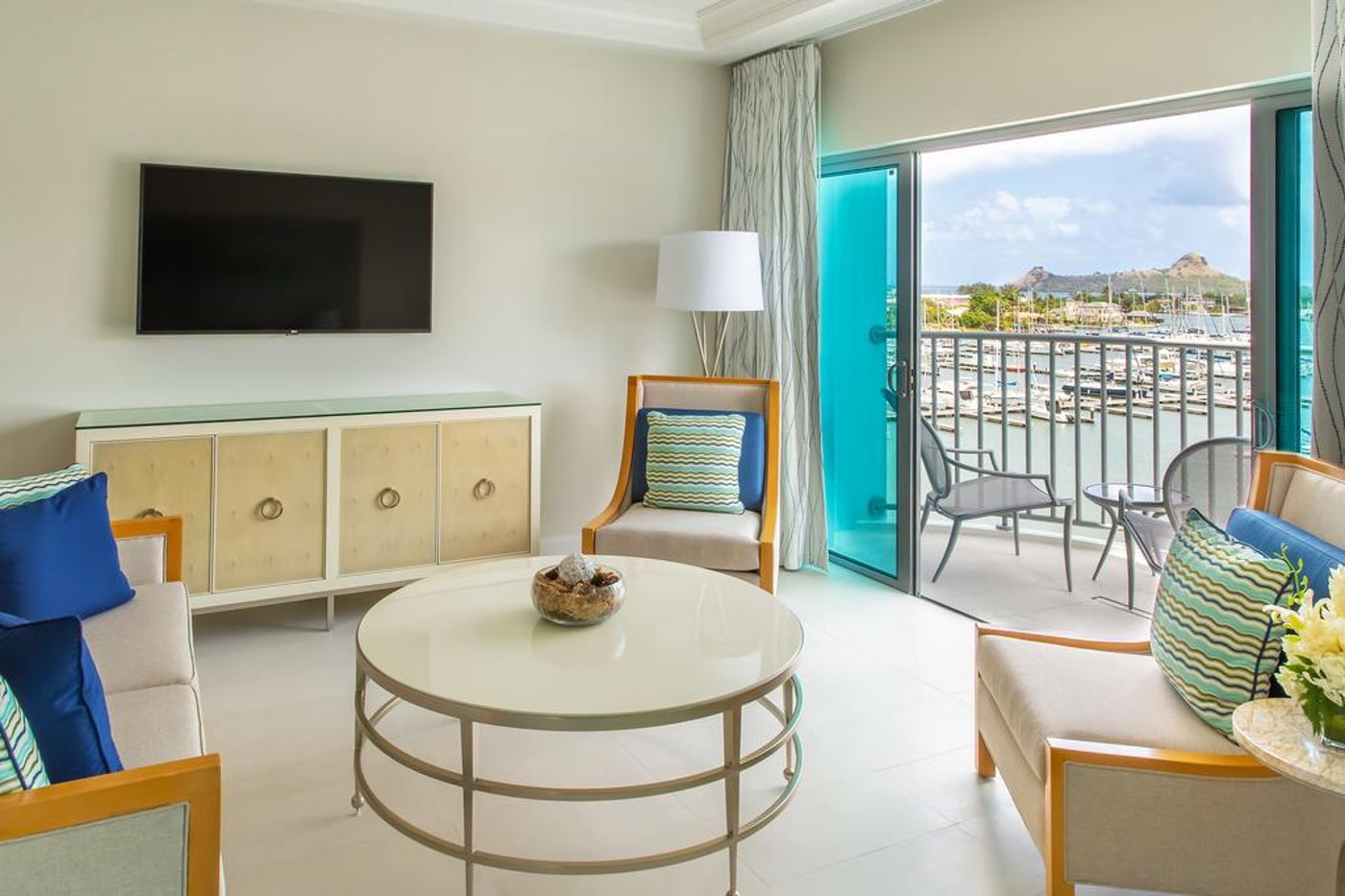 Curio Collection by Hilton Harbor Club