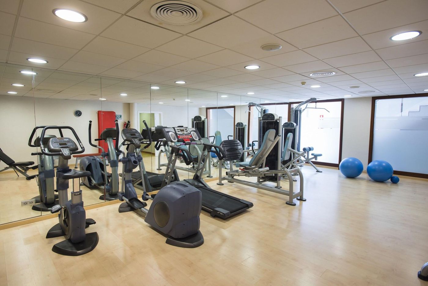 Port-Ciutadella-Sports-and-Entertainment-66