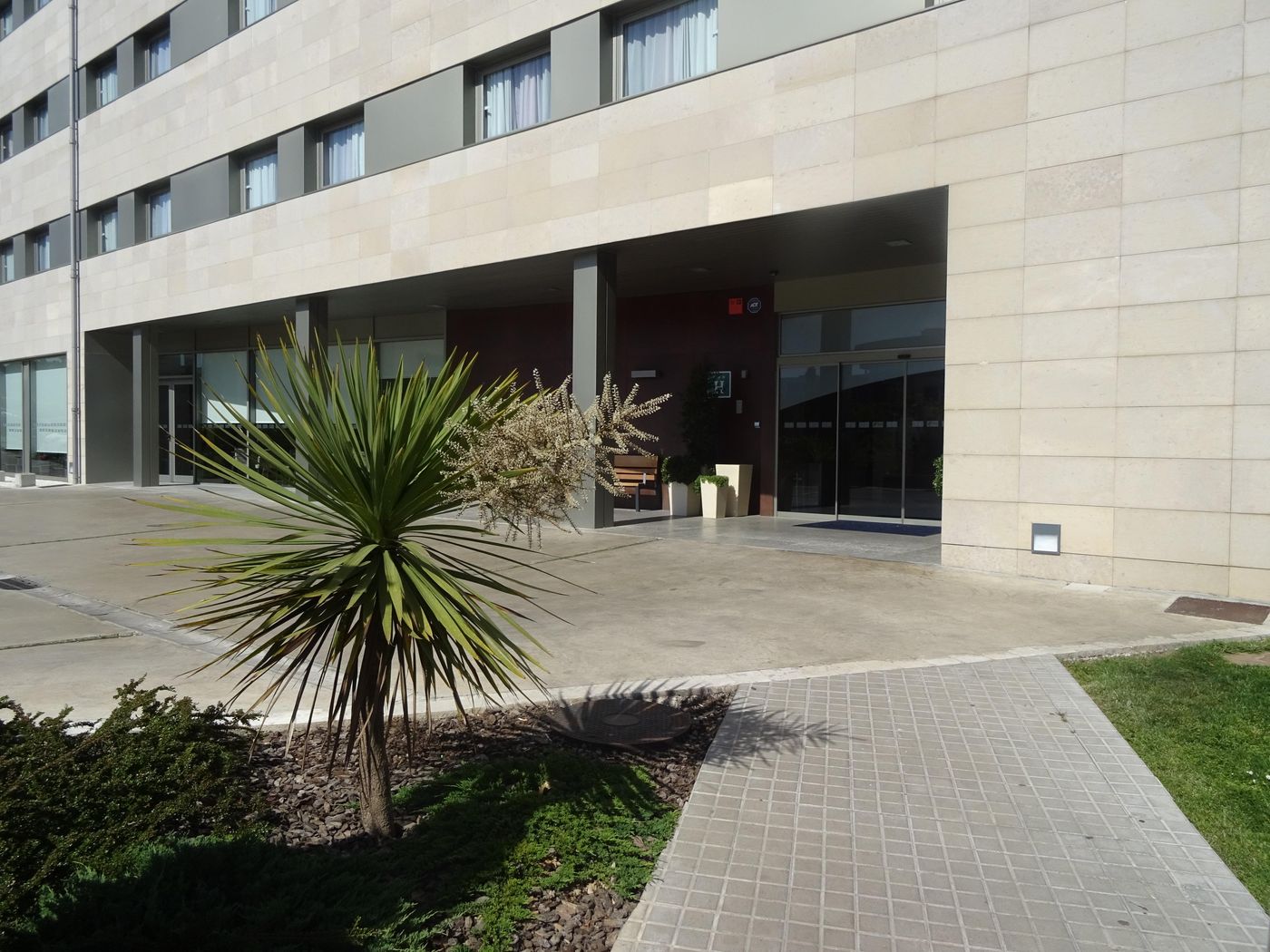 Holiday Inn Express Barcelona - Sant Cugat-Spain-SANT CUGAT DEL VALLES-General view-5