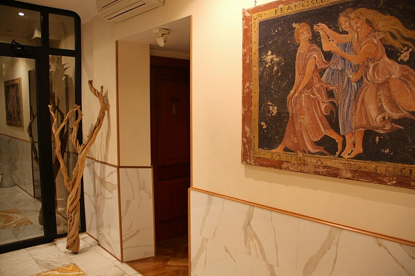 Luxury Rooms H 2000 Roma-Italy-ROMA-Lobby-8