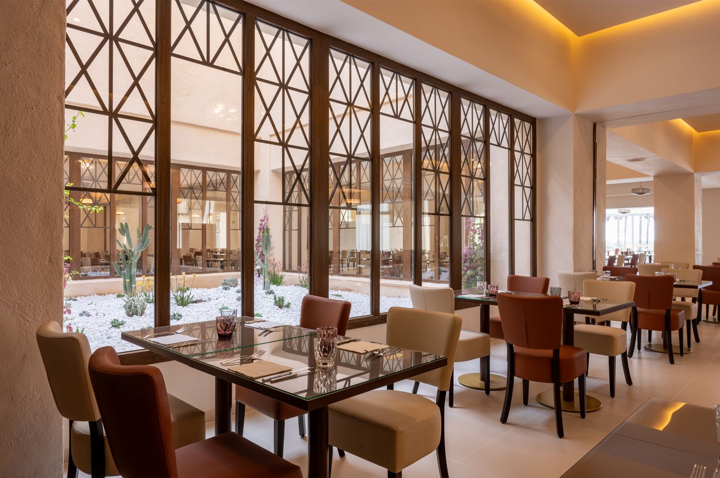 Iberostar-Isla-Canela-Restaurant-36