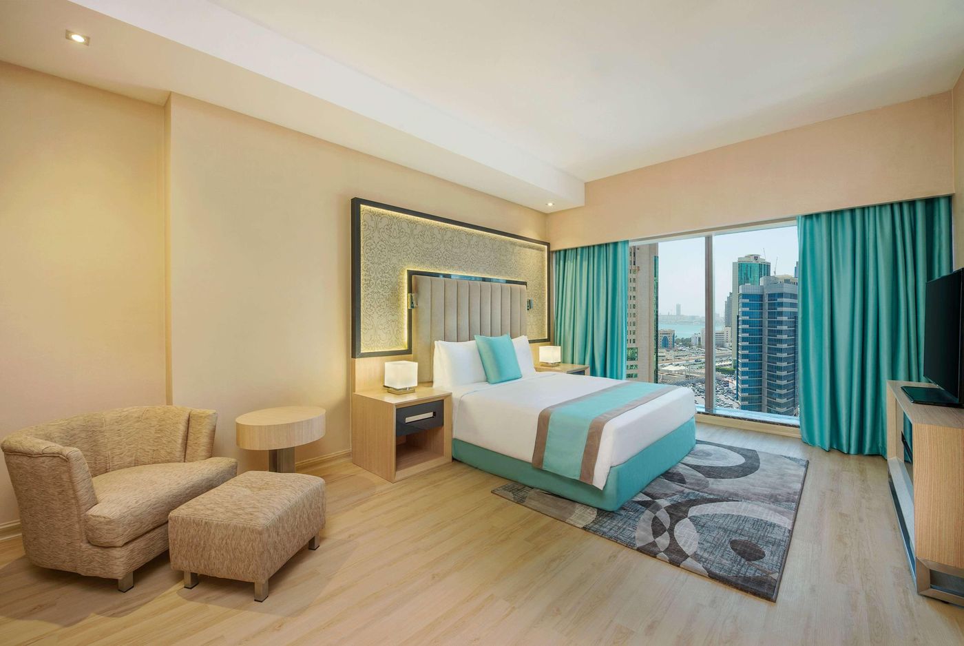 Wyndham-Doha-West-Bay-Room-24