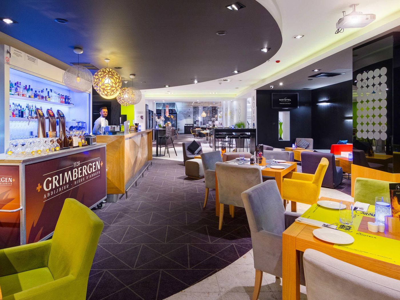 Novotel-Krakow-Centrum-Bar-21