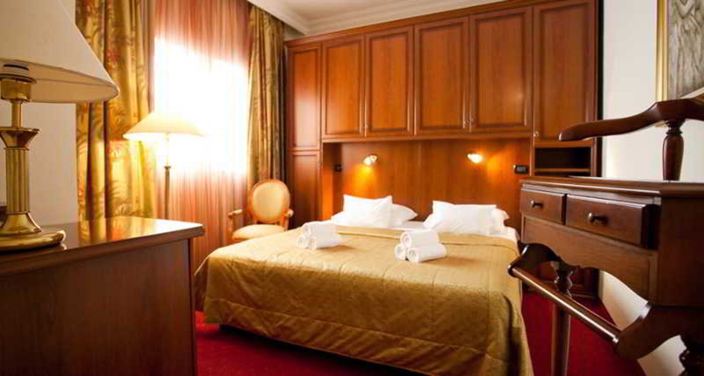 Globo-Hotel-Split-Room-15