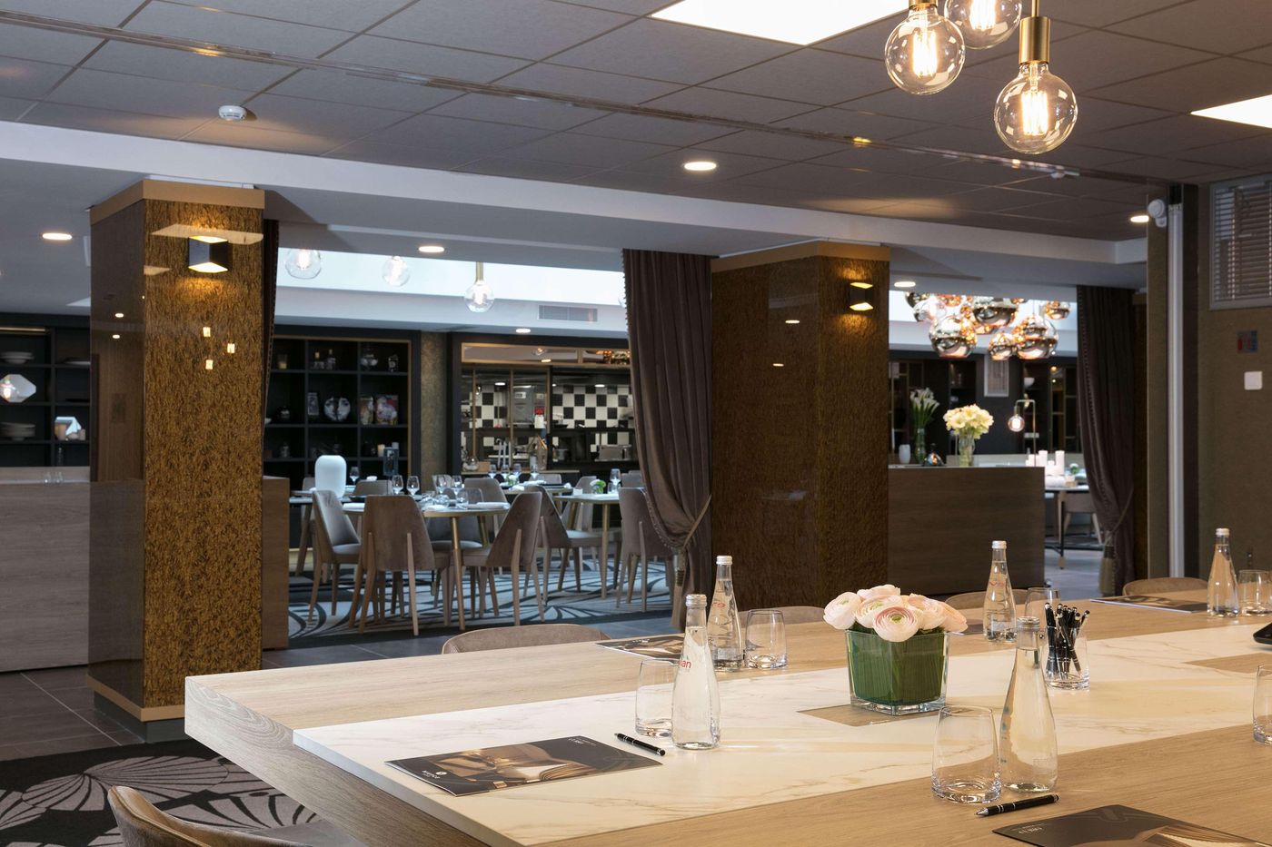 Niepce Paris Hotel, Curio Collection by Hilton - France - Paris - Restaurant - 4