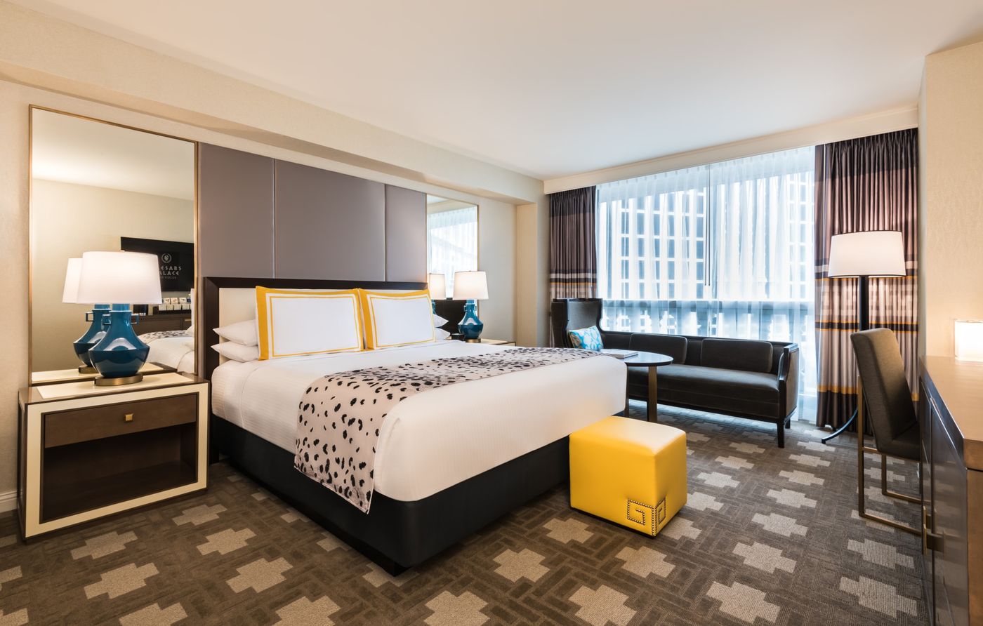 Caesars-Palace-Room-34