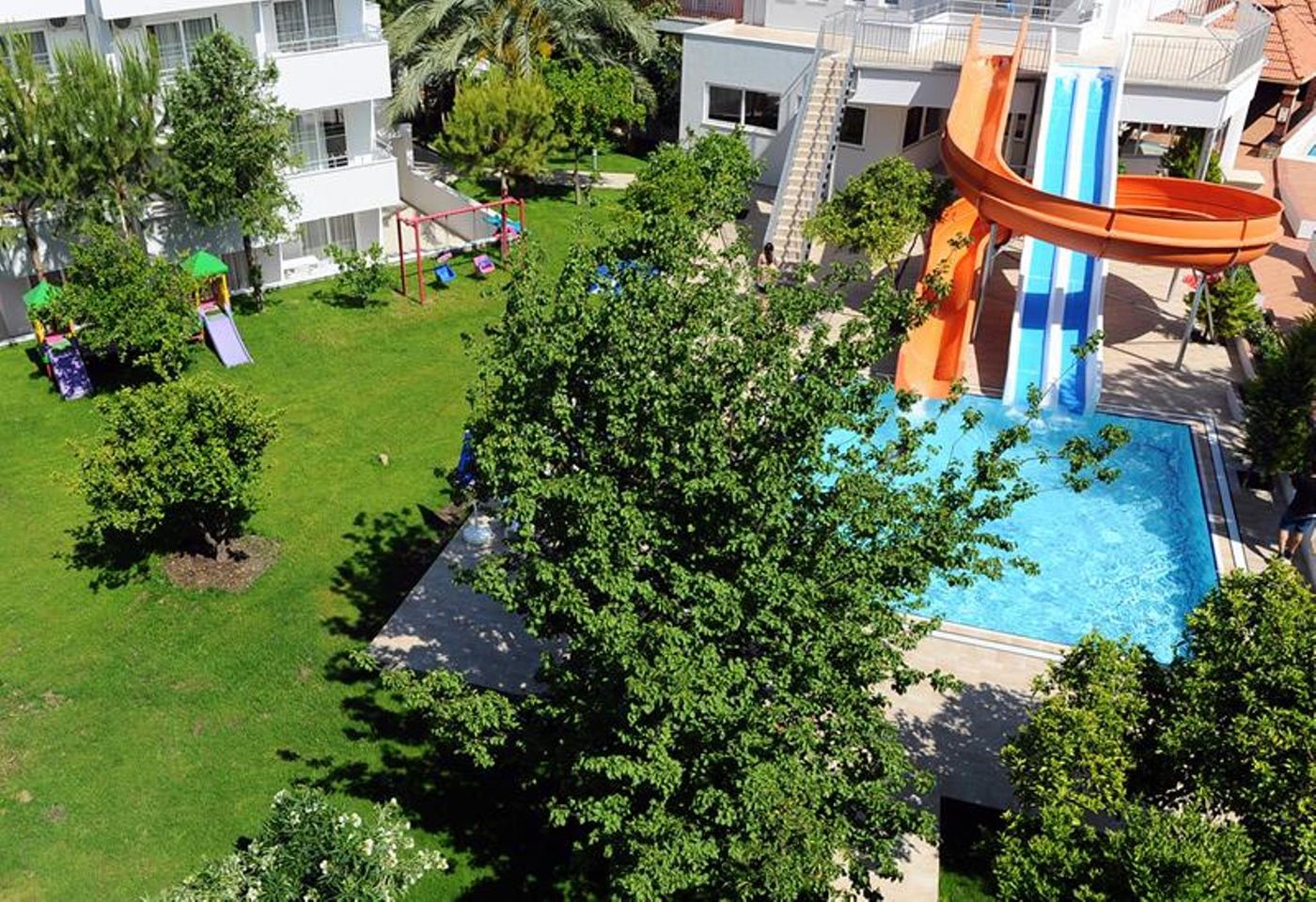 Hotel-Catty-Cats-Garden-General-view-3