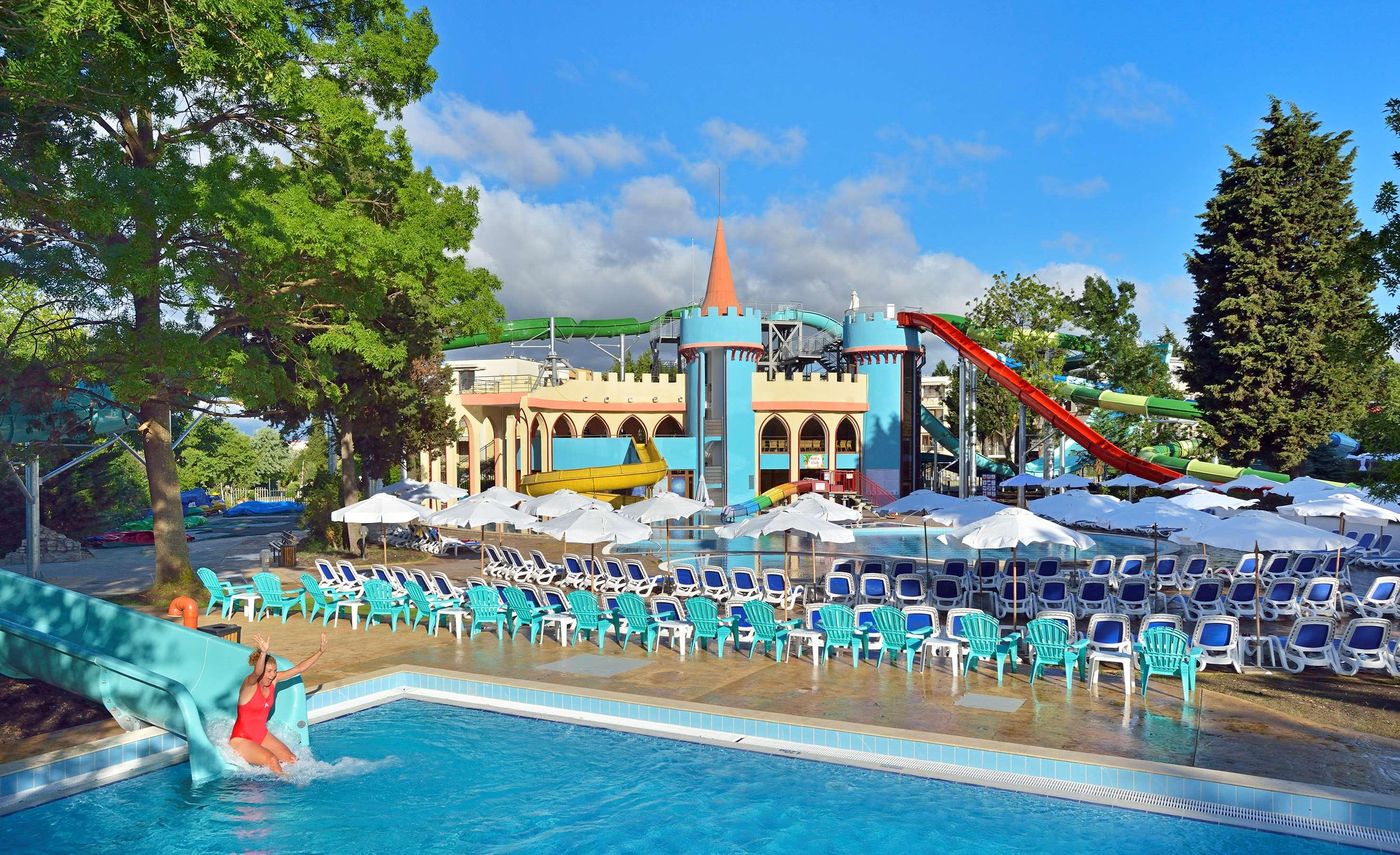 Sol-Nessebar-Resort--Bay-and-Mare--Sports-and-Entertainment-3