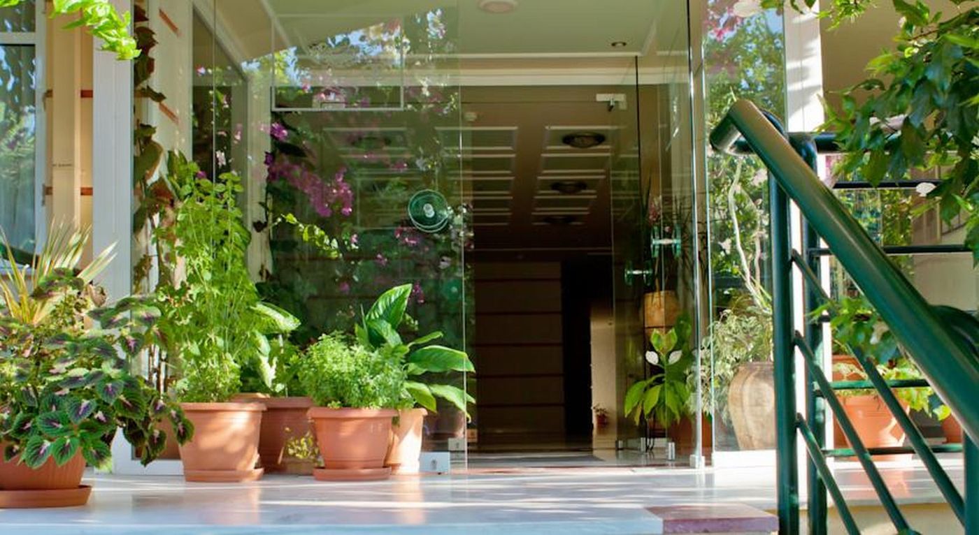 Dedalos-Beach-Hotel-Lobby-20