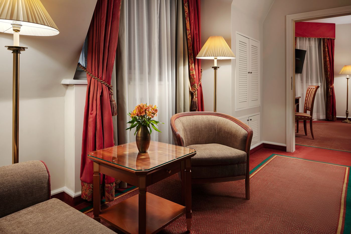 Art-Nouveau-Palace-Hotel-Room-8