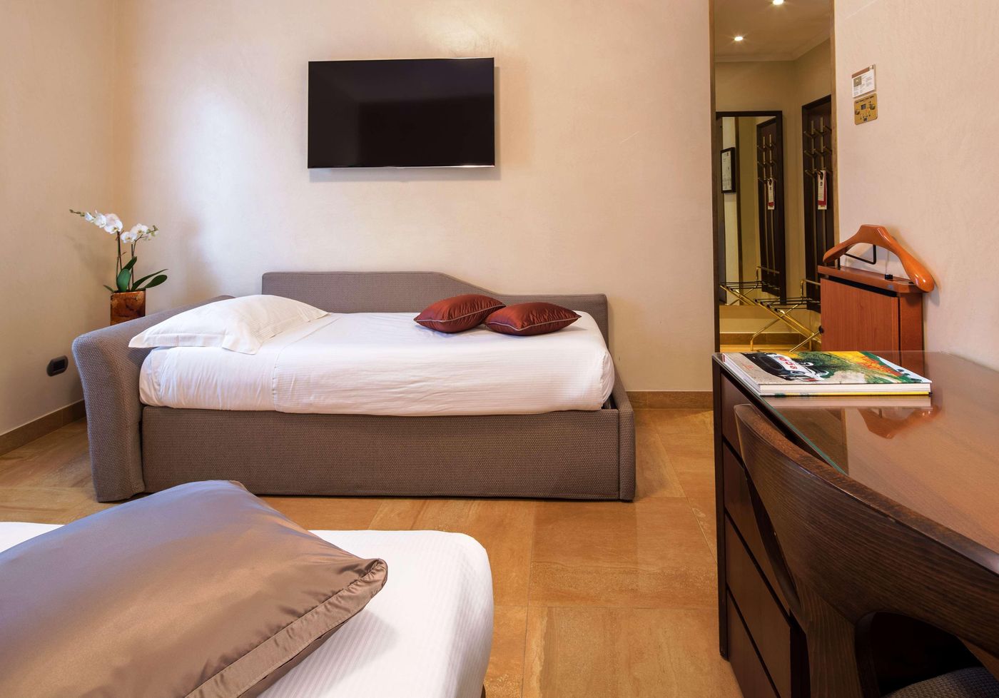 Best-Western-Plus-Hotel-Galles-Room-36