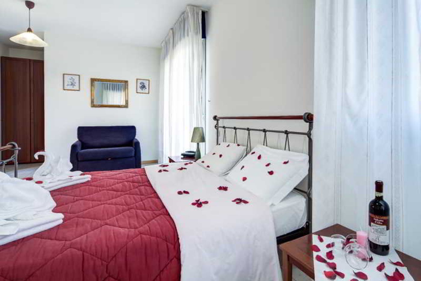 Aparthotel-Le-Corniole-Room-9