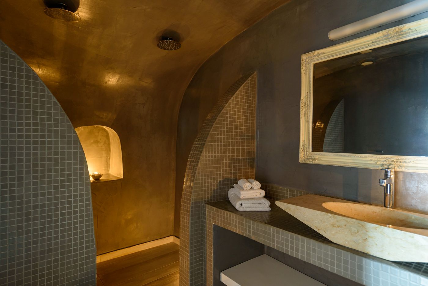 Senses-Suites-Room-39