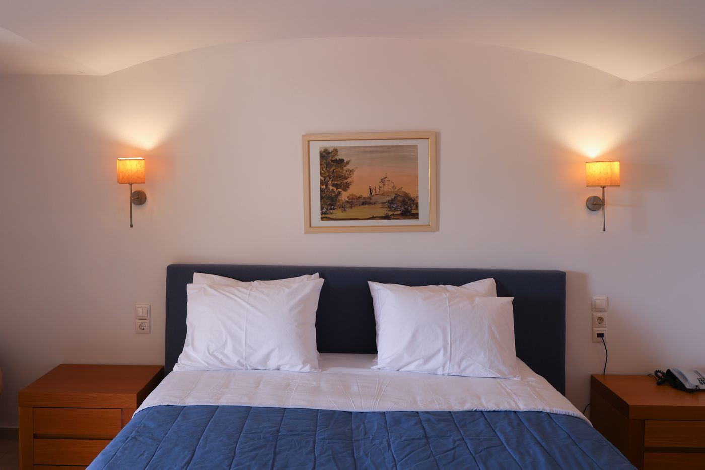 Kanapitsa-Mare-Room-35