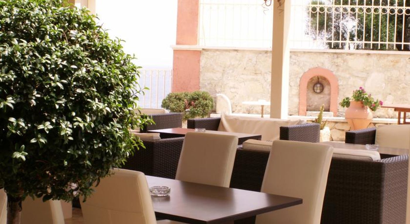 Balcony Boutique Hotel