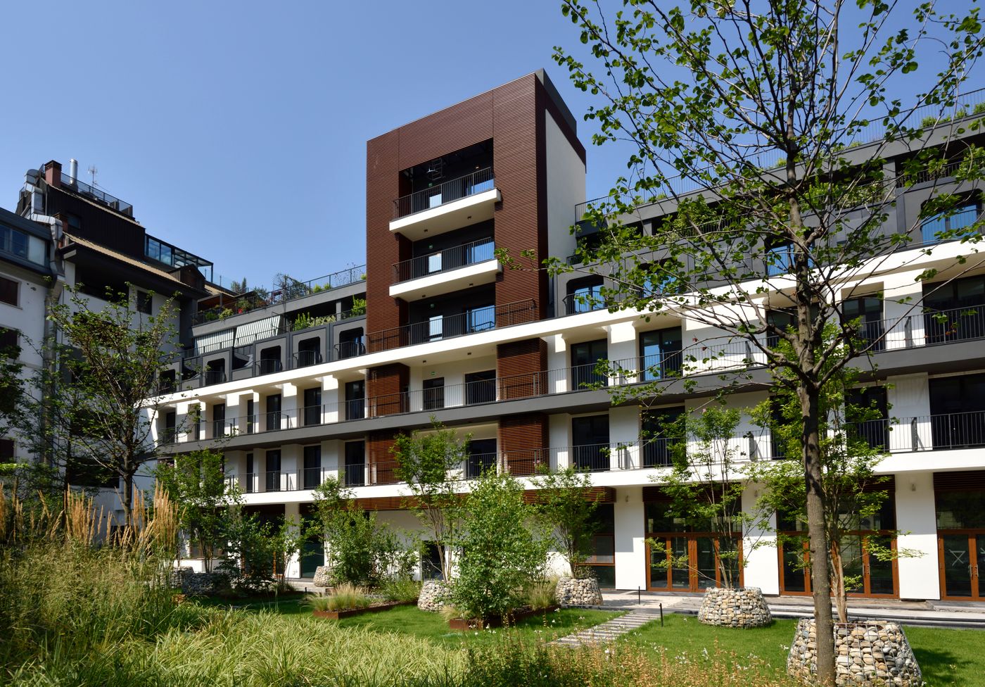 Milano-Verticale---Una-Esperienze-General-view-51