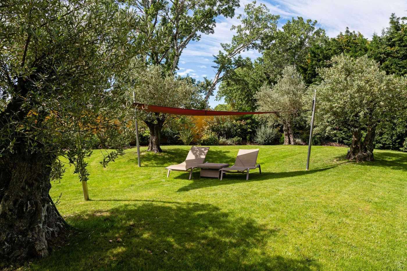 Best Western Plus Le Lavarin-France-Avignon-General view-6