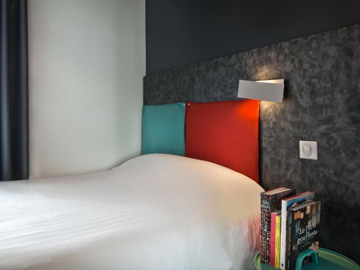 Des-Metallos-Room-12