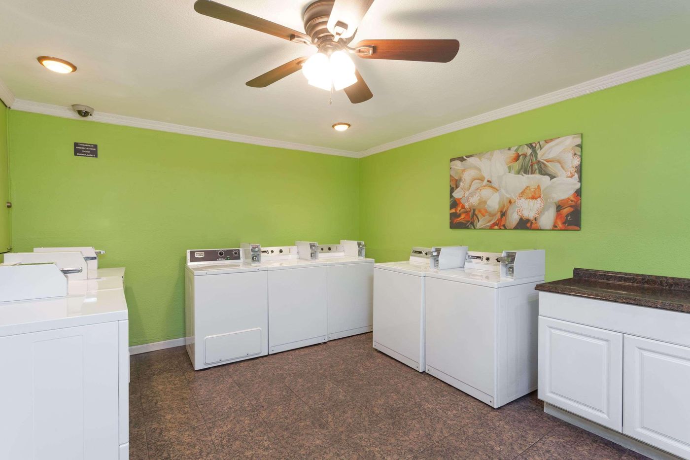 Days Inn by Wyndham San Diego Hotel Circle - United States - SAN DIEGO - General view - 1