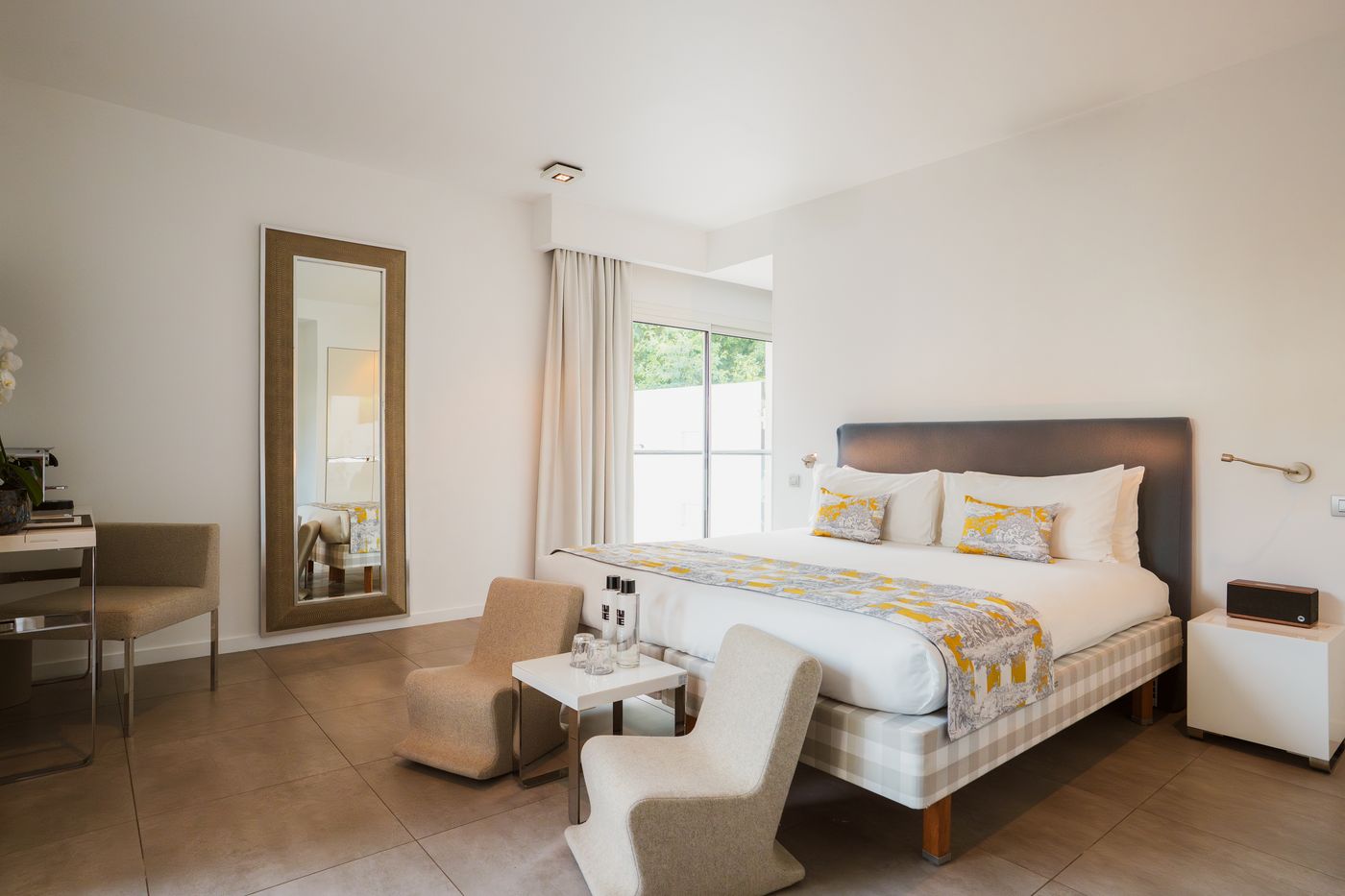 Kube-Hotel-St-Tropez-Room-42