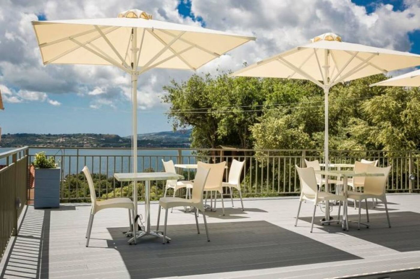 Panorama-Fanari-Studios---Apartments-Terrace-11