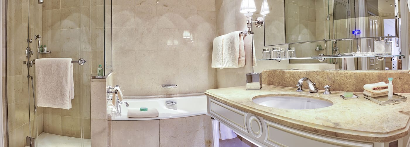 Four-Seasons-Hotel-Paris-Room-34