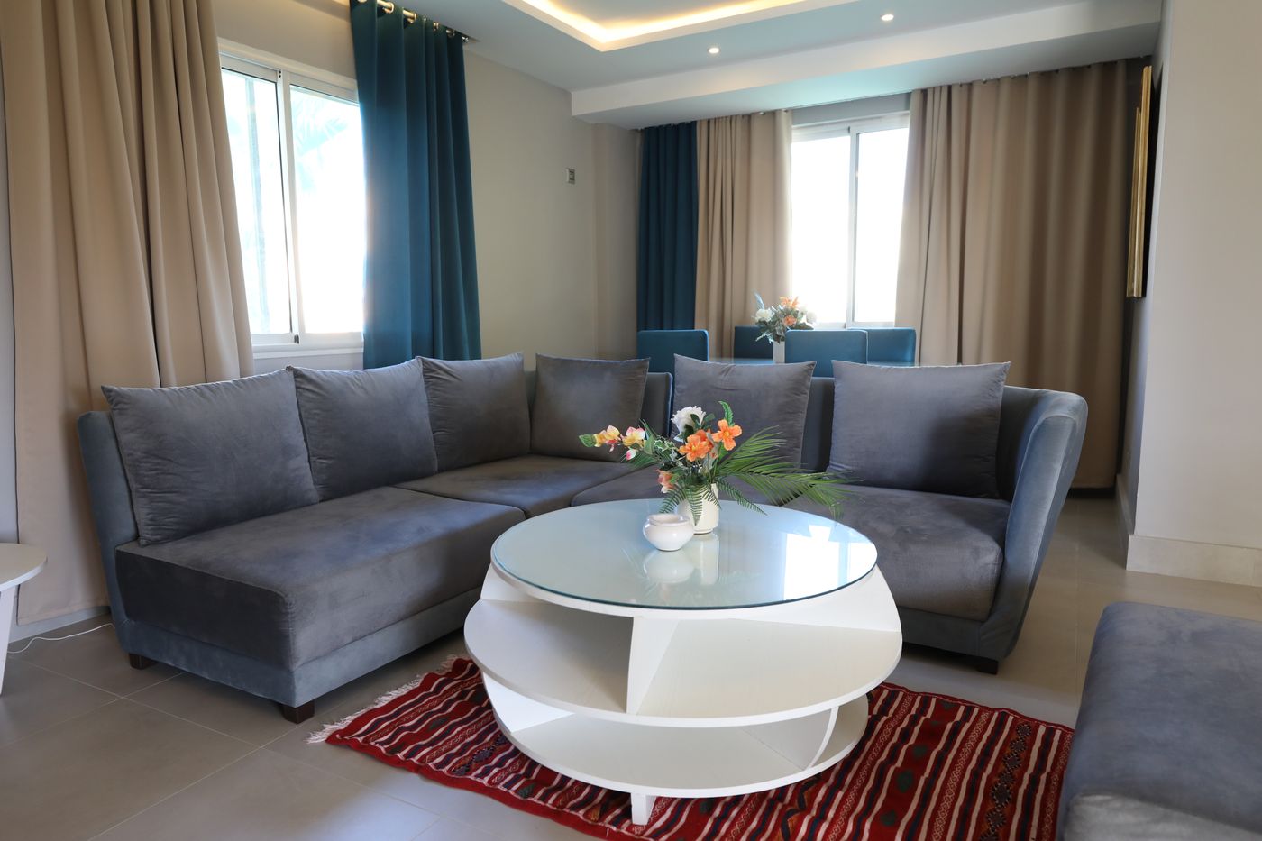 Hotel-Suite-Les-Charmilles-Lobby-20