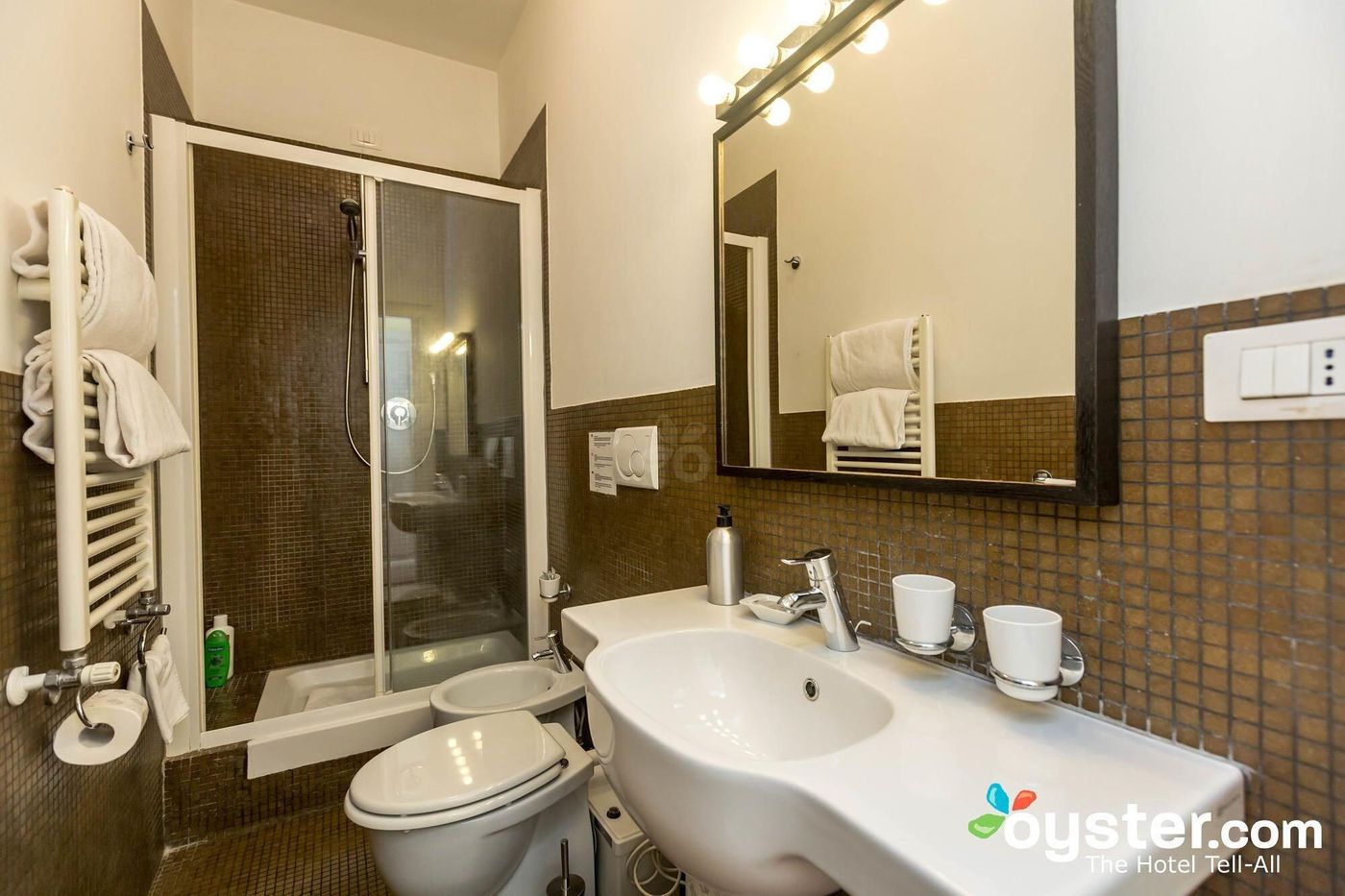 At-Your-Place-Room-11