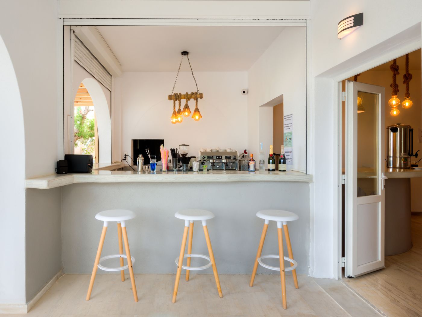 Anamar-Santorini-Bar-20