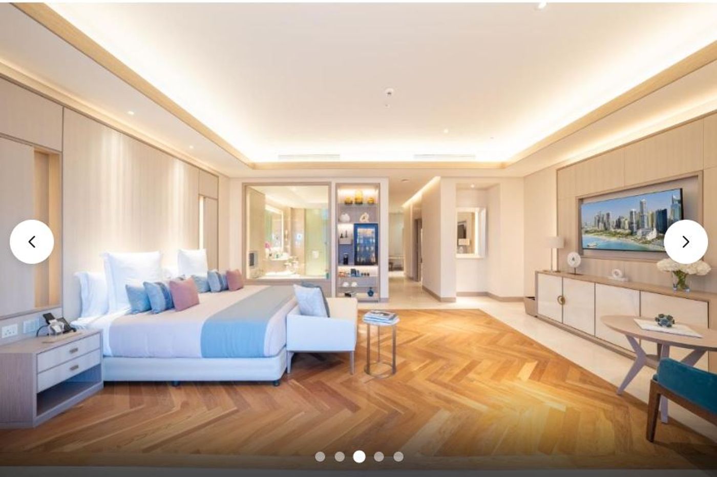 Five-Luxe-Hotel-Room-23