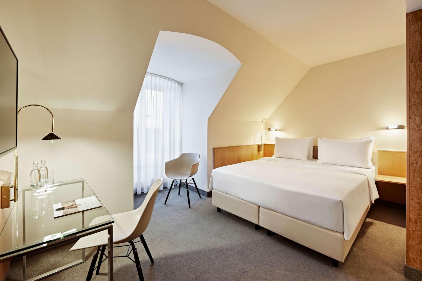 Lindner Düsseldorf Airport, part of JdV by Hyatt - Germany - DÜSSELDORF - Room - 3