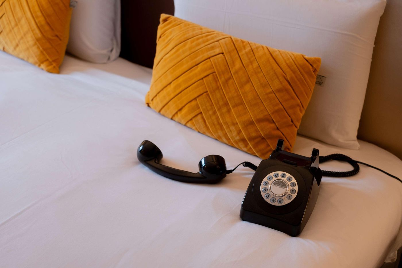 Kyriad-Par----s-10---Canal-Saint-Martin--R----publique-Room-48