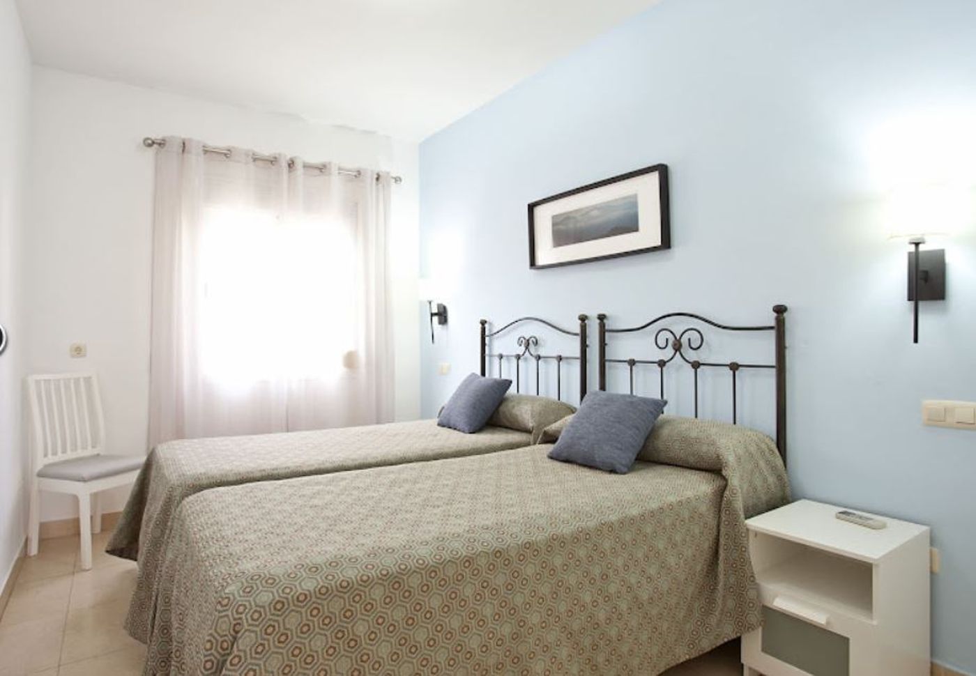 Ecuador-Park-Room-17