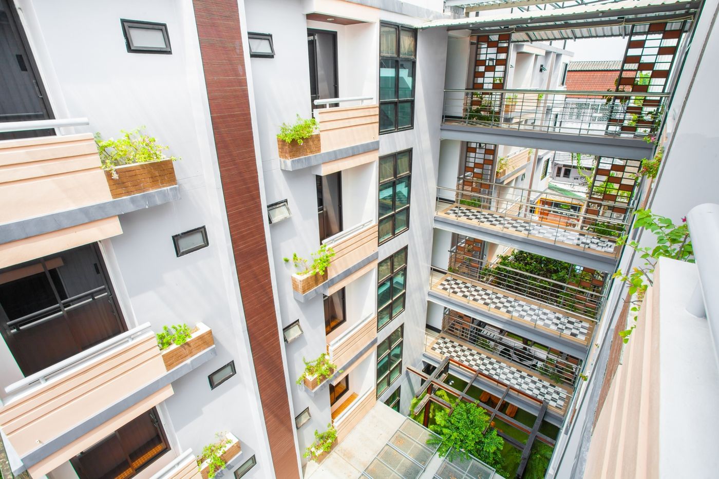 New-Siam-Palace-Ville-Hotel-Terrace-1