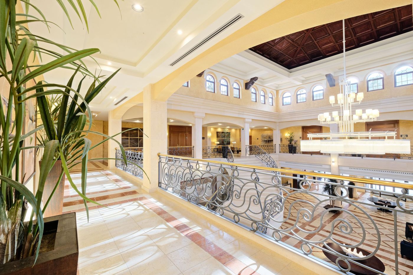 Hotel-Envia-Almeria-Spa---Golf-Lobby-31