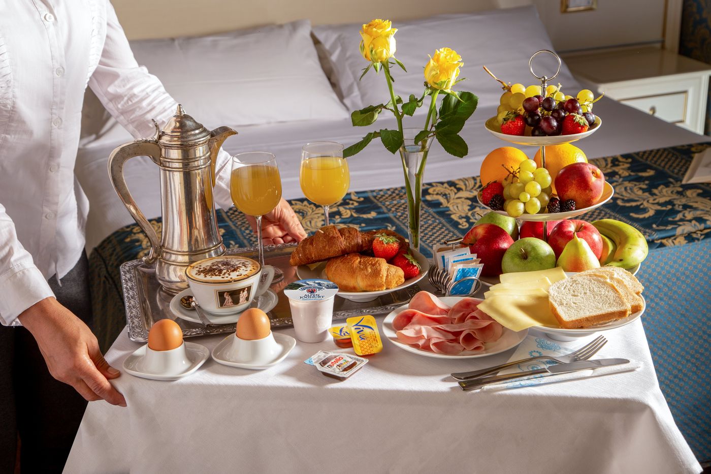 Residenza-Canova-Tadolini-Luxury-Rooms---Suites-Room-3