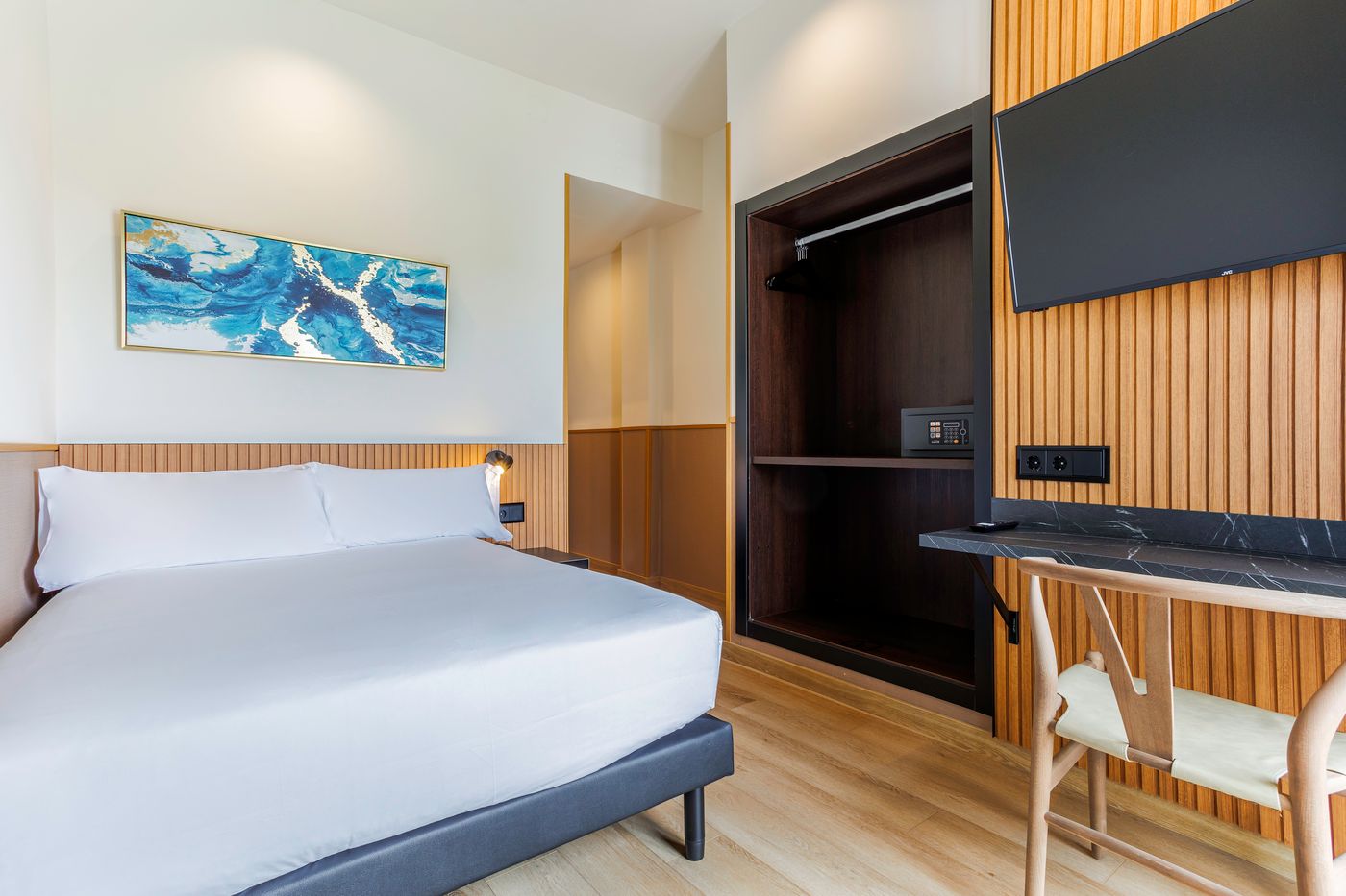 Acta-Madfor-Hotel-Room-7