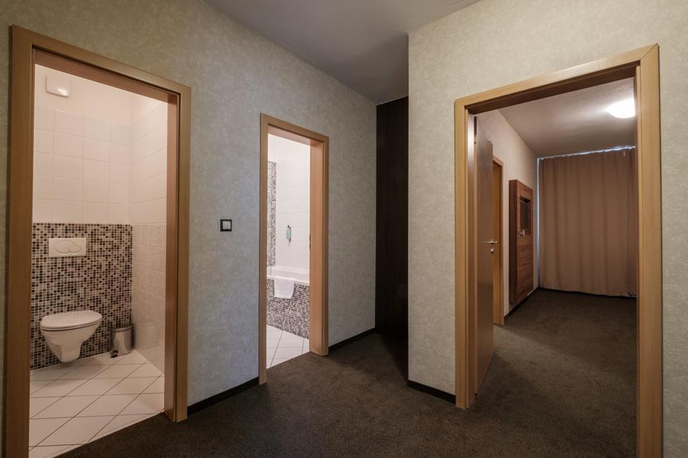 Premium-Slovakia-BRATISLAVA-General view-6